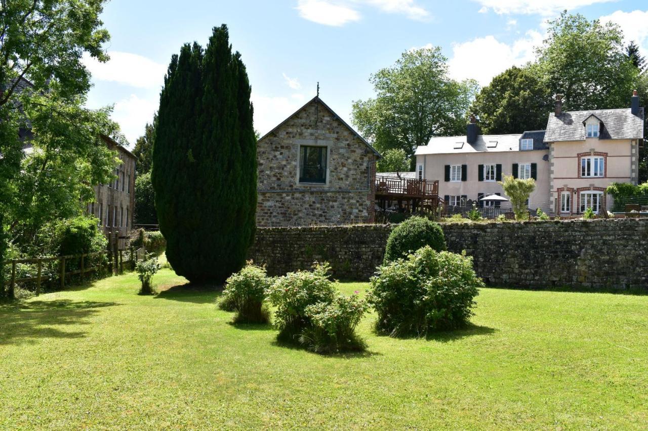 Gites In Le Neufbourg -Mortain Екстериор снимка