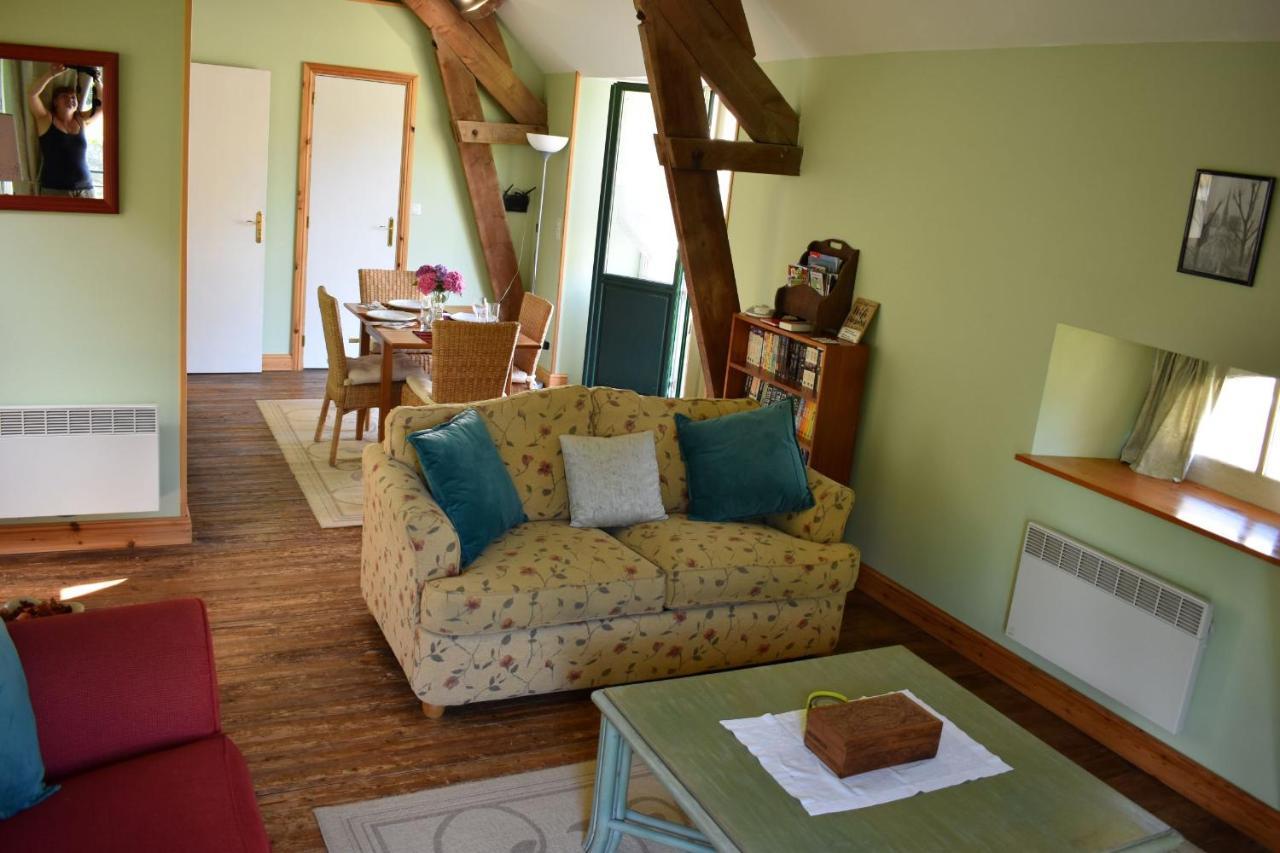 Gites In Le Neufbourg -Mortain Екстериор снимка