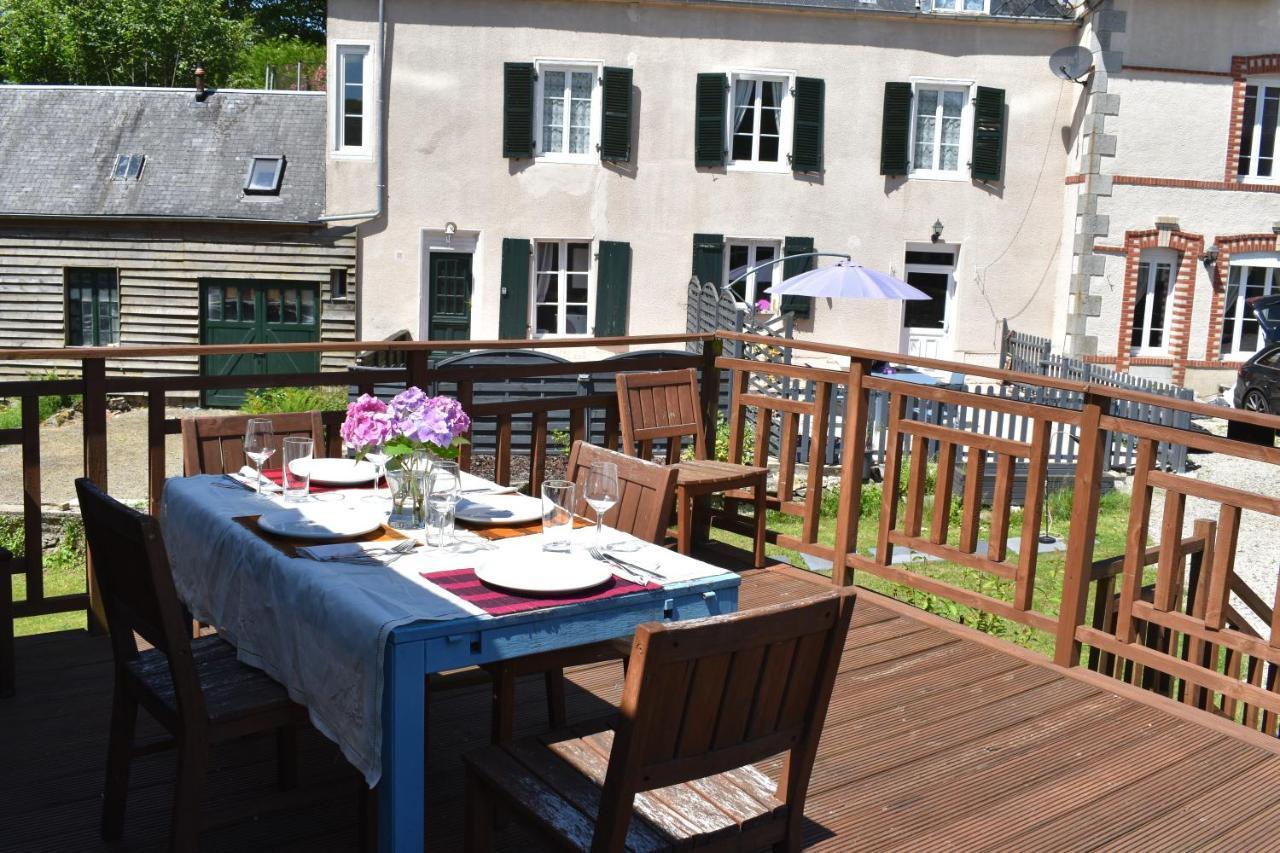 Gites In Le Neufbourg -Mortain Екстериор снимка