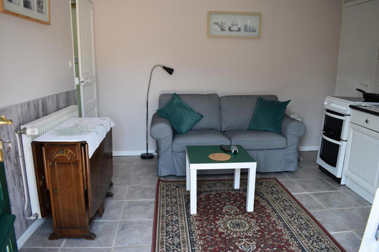 Gites In Le Neufbourg -Mortain Екстериор снимка
